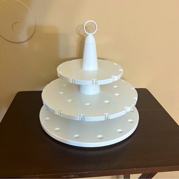 2 Tier Cake Pop Stand - Picture 1 of 3